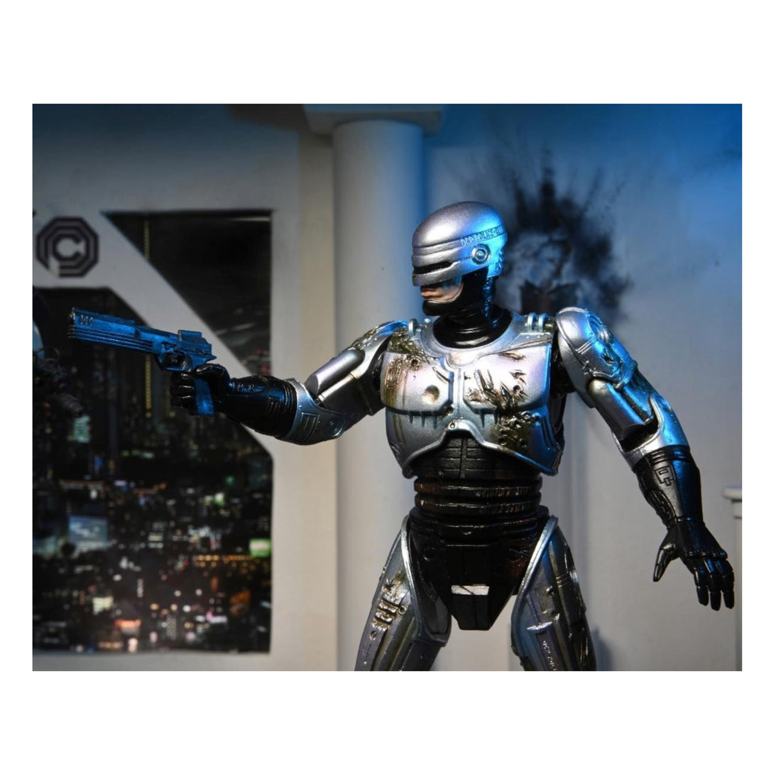 Neca 7" Scale Ultimate Action Figure Robocop (Battle damaged with chair)