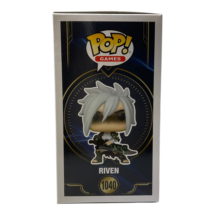 League Of Legends #1040 Riven Funko Pop (Imperfect Box)