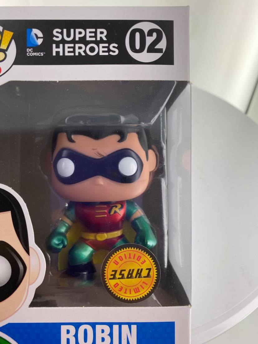 DC #02 Super Heroes Robin Metallic Chase Funko Pop